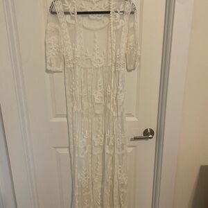 Elegant White Lace Maxi Kimono